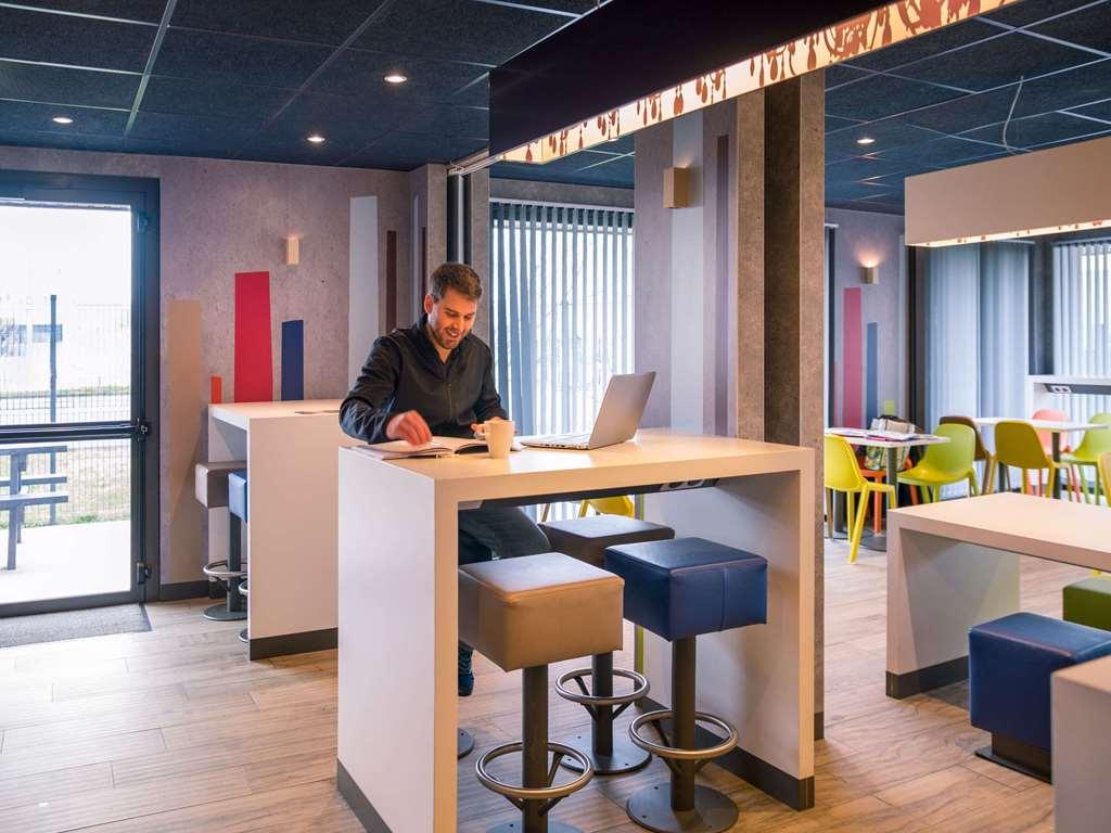 ibis budget Rennes Rte Lorient Exterior foto